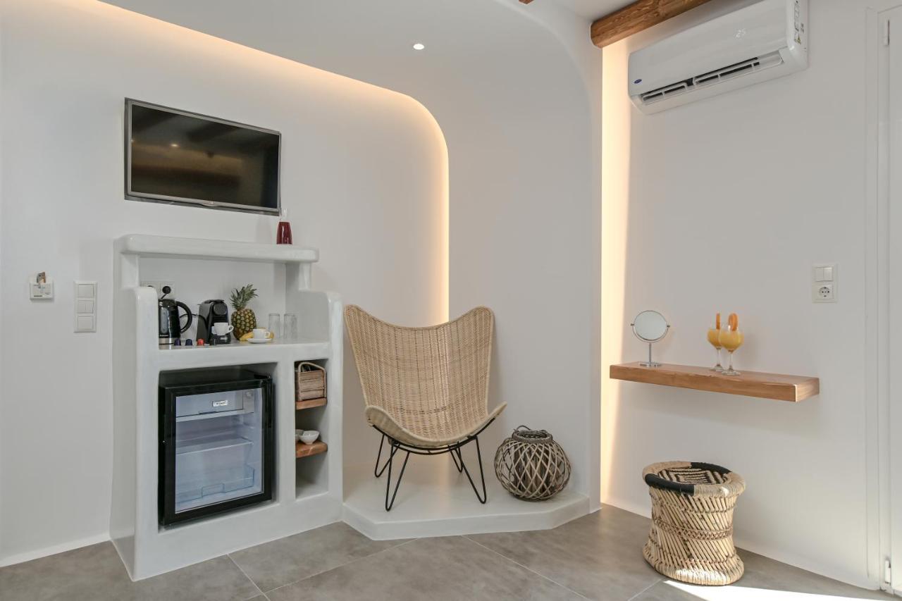 Blue Sky Aparthotel Naxos City ภายนอก รูปภาพ