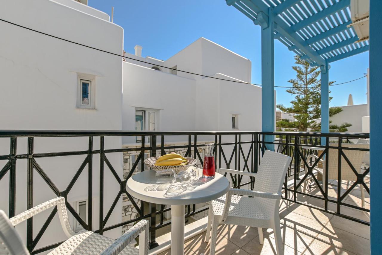 Blue Sky Aparthotel Naxos City ภายนอก รูปภาพ