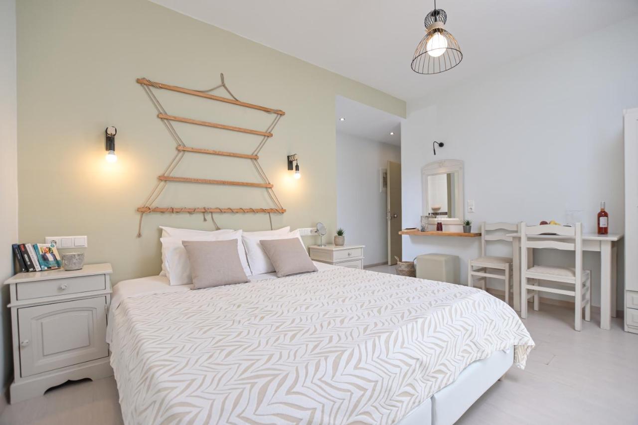 Blue Sky Aparthotel Naxos City ภายนอก รูปภาพ
