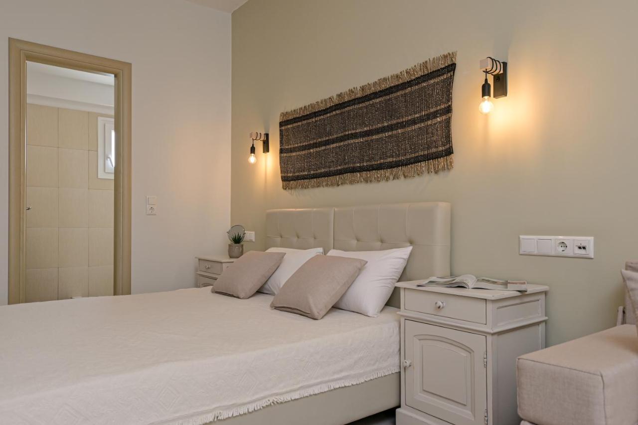 Blue Sky Aparthotel Naxos City ภายนอก รูปภาพ