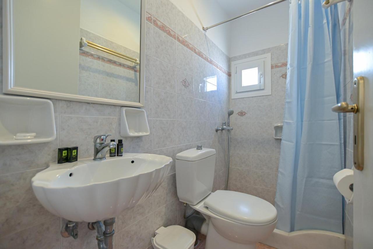 Blue Sky Aparthotel Naxos City ภายนอก รูปภาพ